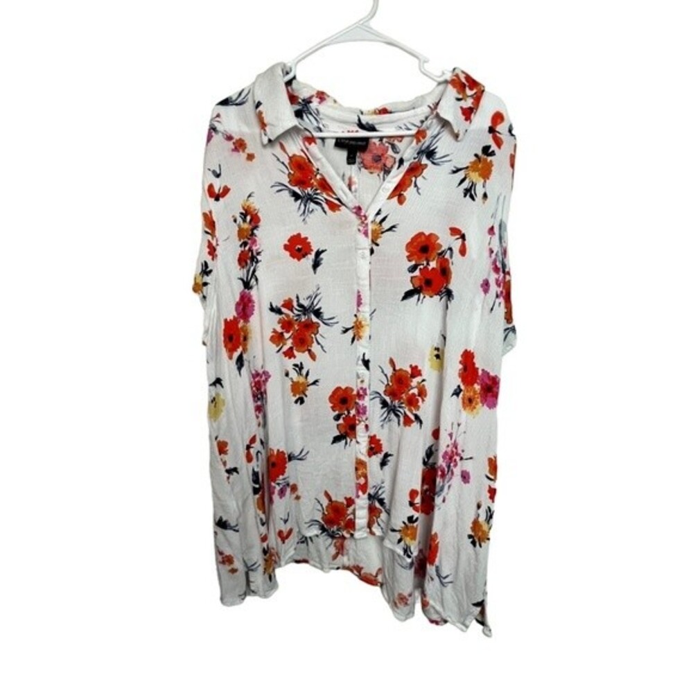 Lane Bryant White Floral Button Down Blouse Size 24 Women